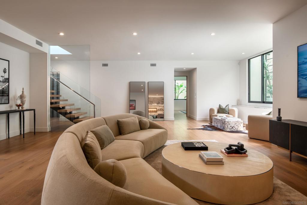 Del Mar - Residential