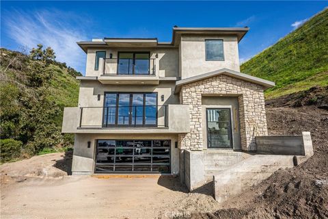 Photo of 2738 Barcelona, Pismo Beach, CA 93449 (MLS # SC25278783)