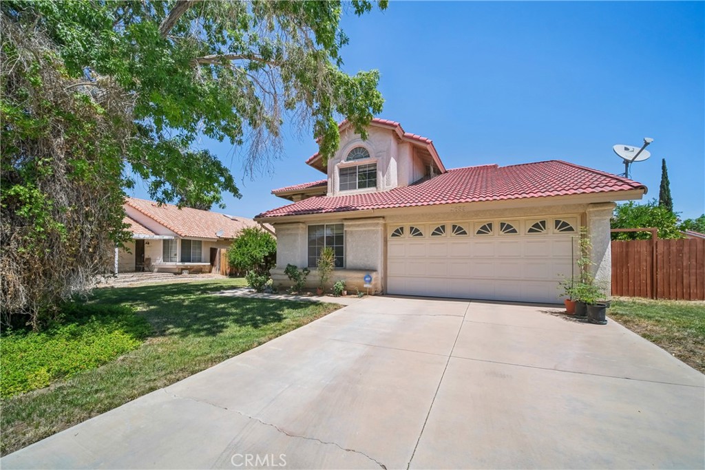 2633 E Avenue Q15