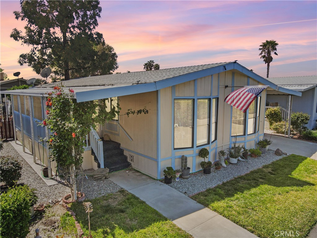 PRICED TO MOVE! Welcome to Country Lake Mobile Home Community – A Vibrant 55+ Lifestyle in the Heart of San Jacinto!
Discover the ideal home you've been dreaming of—this charming 2-bedroom, 2-bathroom residence featuring an optional den/room that can easily serve as a third bedroom. Nestled in the highly desirable 55+ Country Lake Community in San Jacinto, this home enjoys one of the best locations within the community. The land directly in front is a protected flood zone, ensuring unobstructed and breathtaking mountain views forever.
Inside your new home, you'll find comfort, convenience, and recent upgrades. All appliances are included, with a washer and dryer that are only six months old, an air conditioning system installed just three years ago, and a brand-new water heater replaced in January 2025. Additionally, the home offers a swamp cooler for those extra hot days when you want it extra cool and comfortable. Per Seller, ROOF redone 2007.
The backyard is fully fenced—perfectly suited for your beloved pets to roam safely.
Country Lake Mobile Home Community offers residents an inviting and active lifestyle. Amenities include a sparkling swimming pool and jacuzzi, a picturesque lake with relaxing sitting areas, shuffleboard, horseshoe pits, and RV storage. Inside the well-appointed clubhouse, residents can enjoy the banquet room, billiards, library, full kitchen, and various activity rooms. Regular community events ensure a vibrant social life and opportunities to form lasting friendships. Laundry facilities and pet waste stations are conveniently located within the community.
Shopping centers and numerous restaurants are just minutes away. Additionally, San Jacinto offers an easy commute to surrounding cities such as Palm Springs, Riverside, Corona, and San Bernardino—all less than an hour's drive away. For outdoor enthusiasts, you'll find excellent options nearby, including golf, hiking, boating, and birdwatching. Explore local attractions such as Soboba Casino, Soboba Springs Golf Course, Western Science Center, Estudillo Mansion, and San Jacinto Community Center. Nature lovers will appreciate the proximity to Lake Perris State Recreation Area, Mount San Jacinto State Park, and many beautiful local parks like Envision Sallee Park, Druding Park, and Potter Ranch Park.
Country Lake Mobile Home Community is more than just a home; it's a lifestyle. Take advantage of this incredible opportunity—schedule your private tour today!