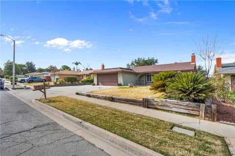 12040 Sutter Avenue, Yucaipa, CA 92399 - MLS#: CV25024639
