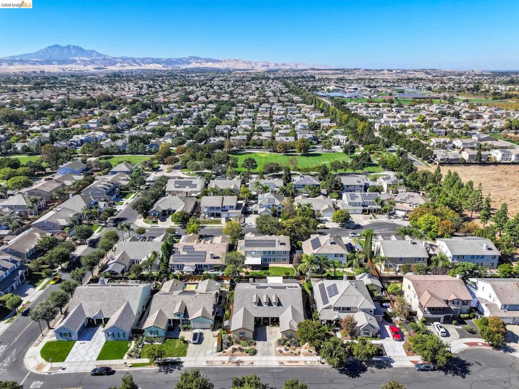 Photo of 2835 Hawthorn Ct CT, Brentwood, CA 94513 (MLS # 41151418)