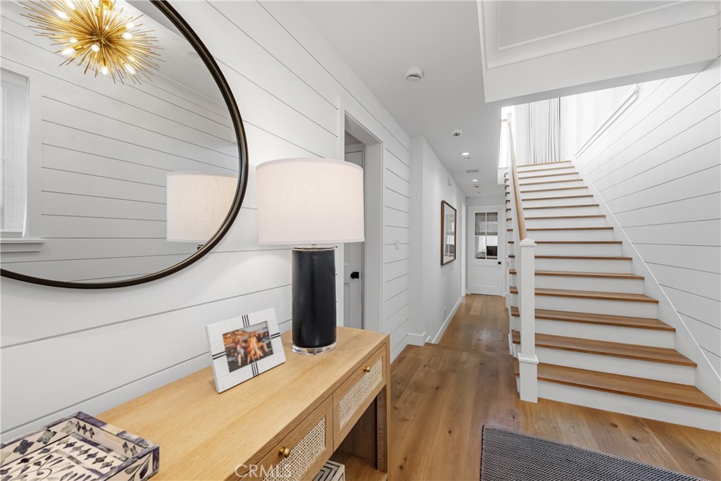 2427 Silverstrand