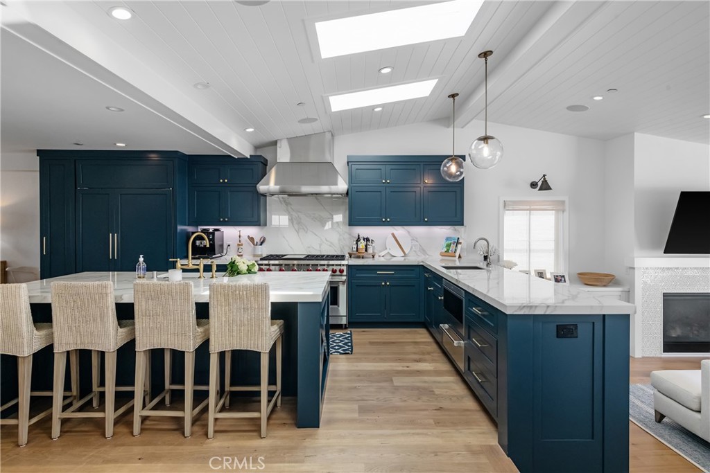 2427 Silverstrand