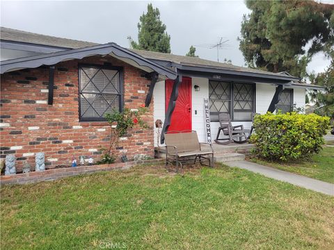 11702 Rockwall Street Lakewood CA 90715