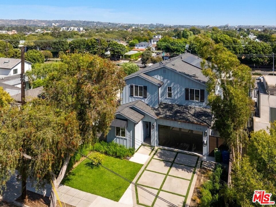 11420 Biona Drive