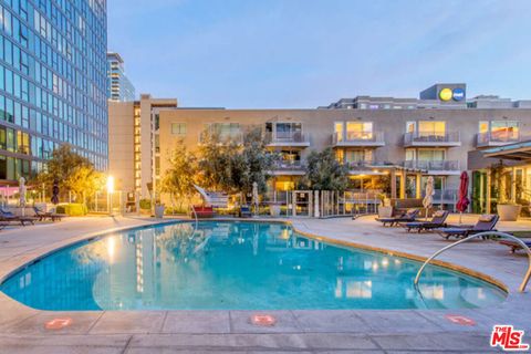 Photo of 901 S Flower Street #505, Los Angeles, CA 90015 (MLS # 26664439)