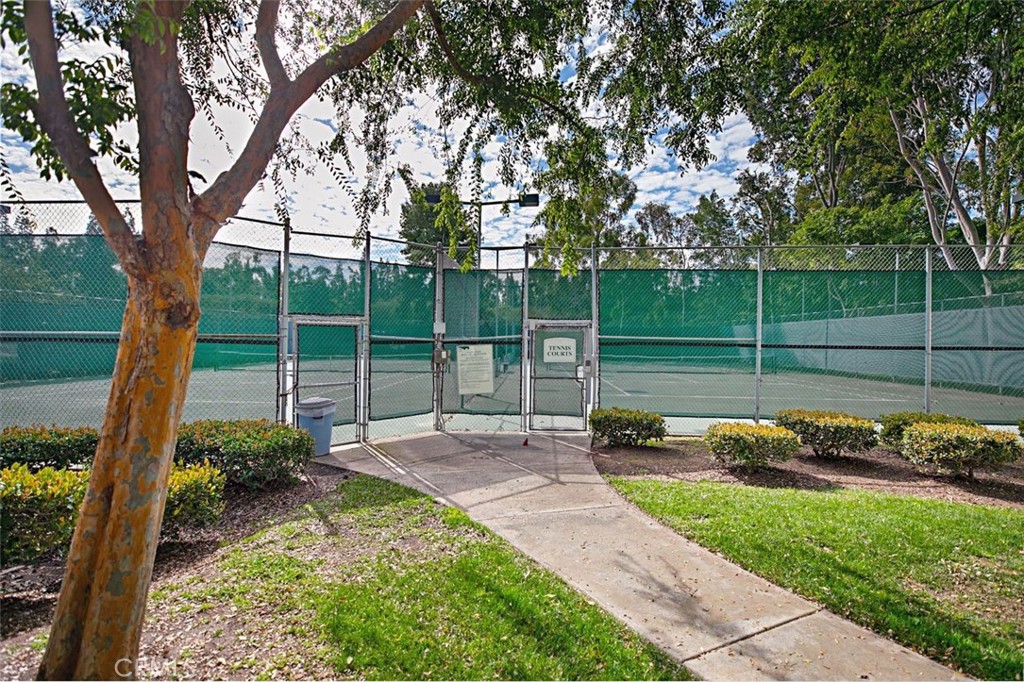 Laguna Village (LV) - Residential