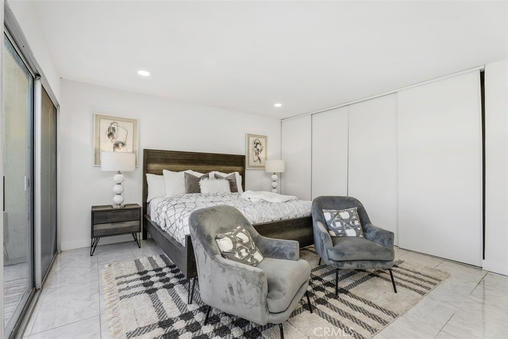 Laguna Village (LV) - Residential