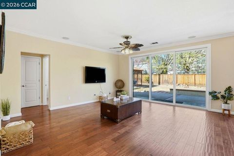 Tiny photo for 1339 1339 Willowwood Ct Ct, Brentwood, CA 94513 (MLS # 41124874)