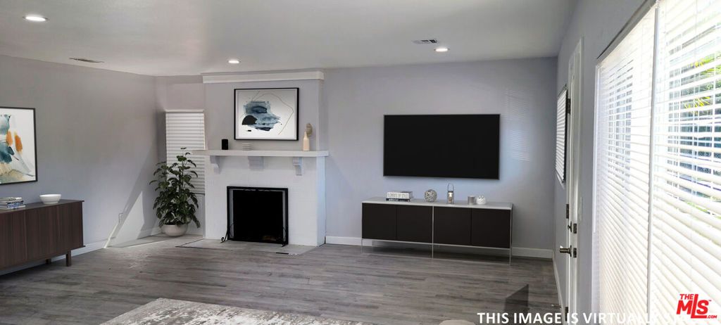 Photo of 4716 S Van Ness Avenue, Los Angeles, CA 90062 (MLS # 25610079)