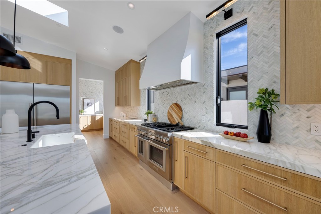 Corona del Mar South of PCH (CDMS) - Residential