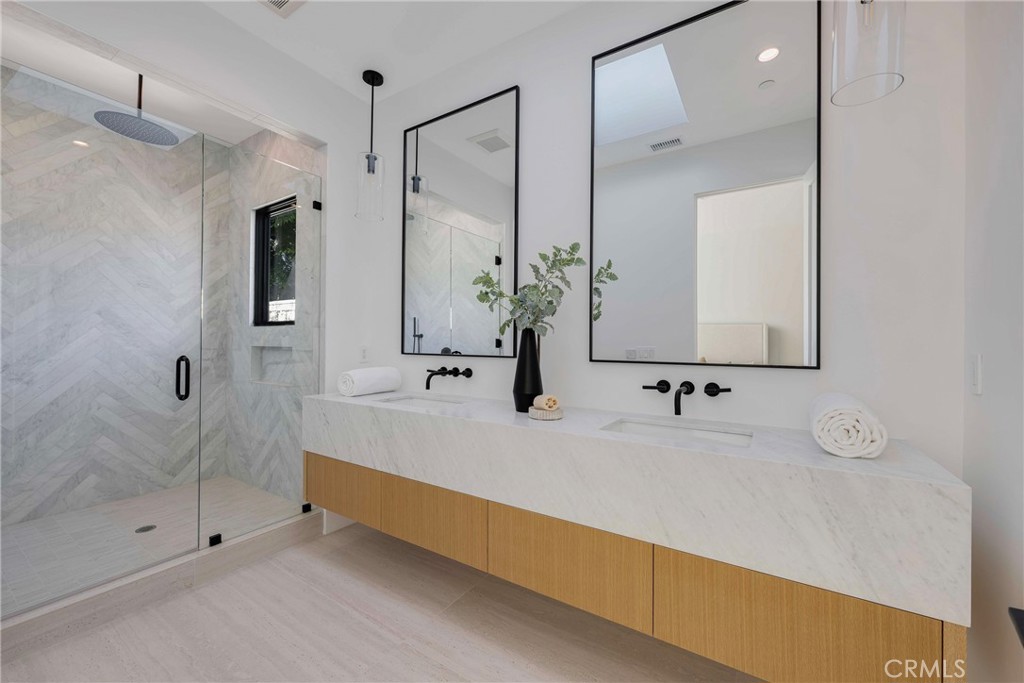 Corona del Mar South of PCH (CDMS) - Residential