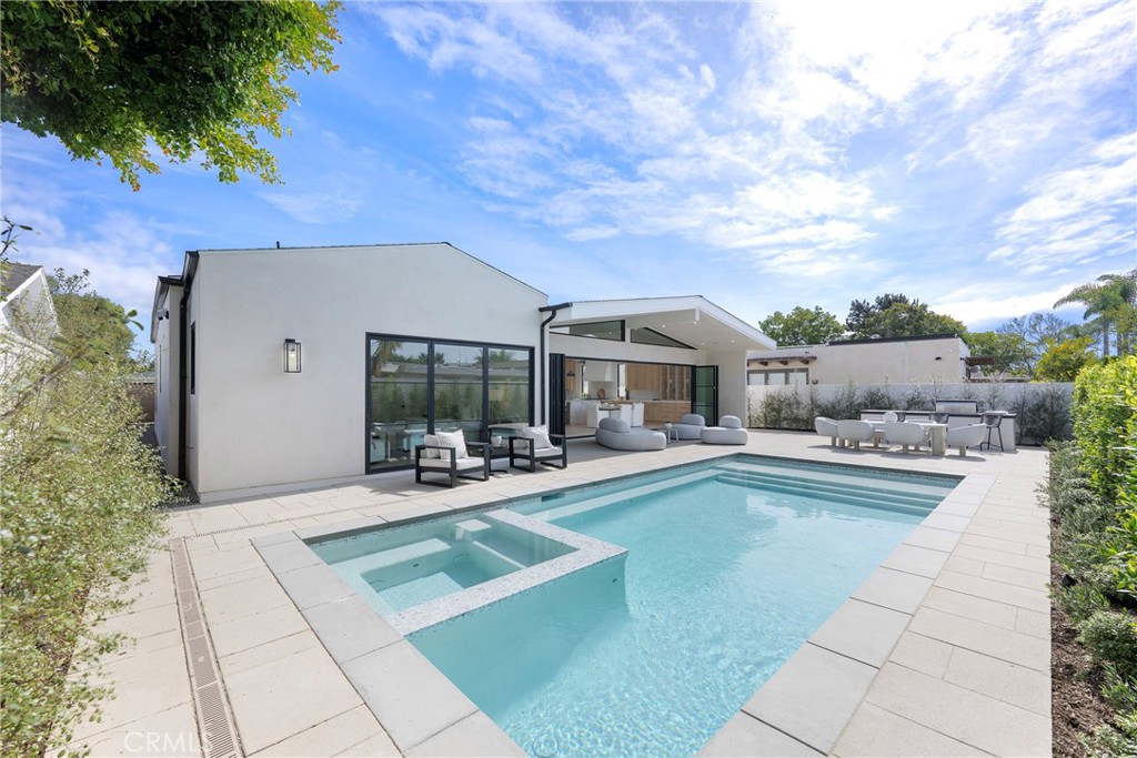 Corona del Mar South of PCH (CDMS) - Residential