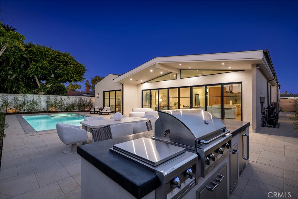 Corona del Mar South of PCH (CDMS) - Residential