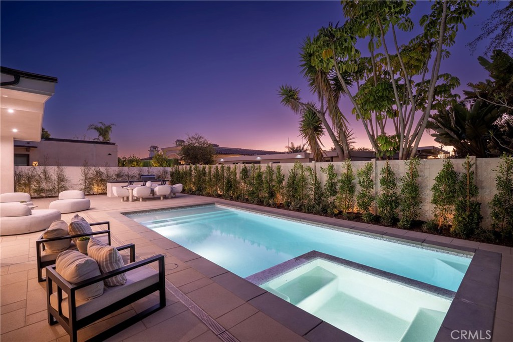 Corona del Mar South of PCH (CDMS) - Residential