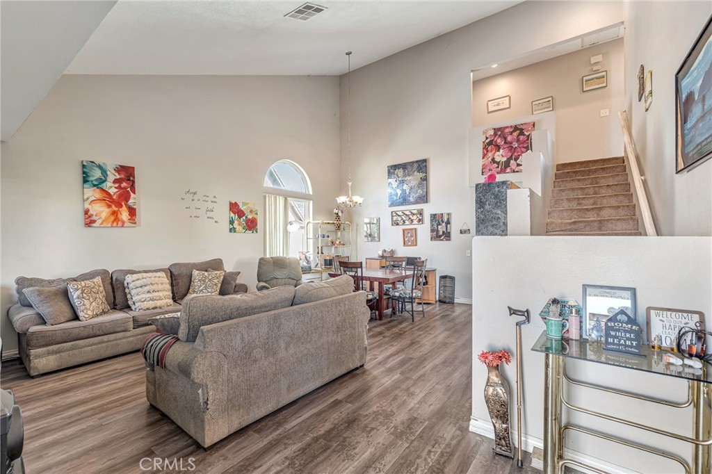 12269 Stonegate Cir