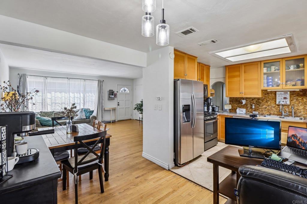 790 Brightwood