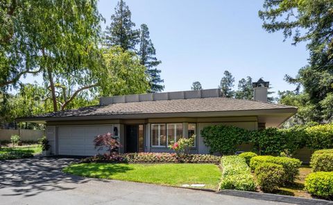 Photo of 1 Bay Tree Lane, Los Altos, CA 94022 (MLS # ML82047190)