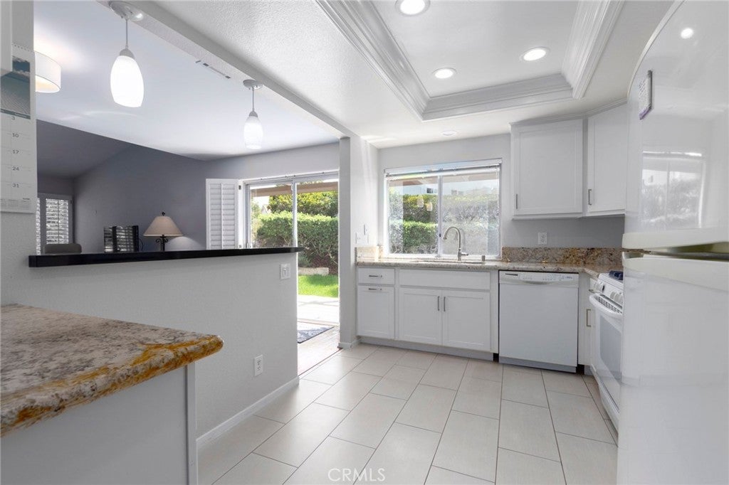 28302 Borgona, Mission Viejo CA 92692 - Photo 24