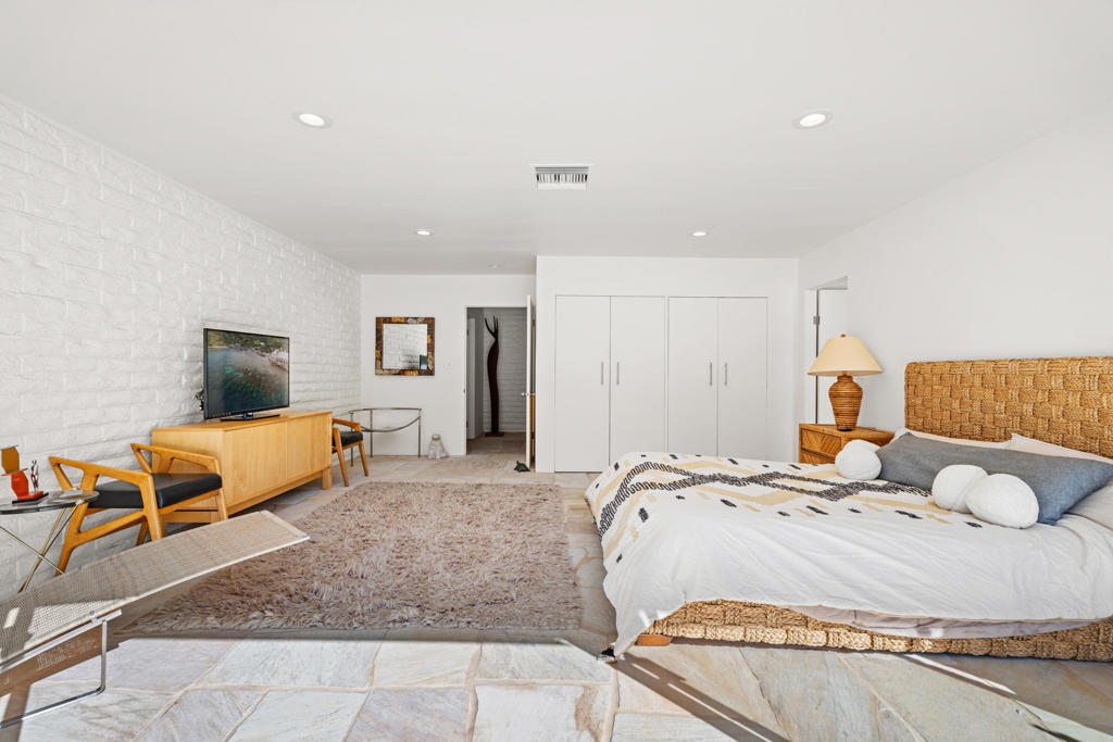 Thunderbird Heights - Residential