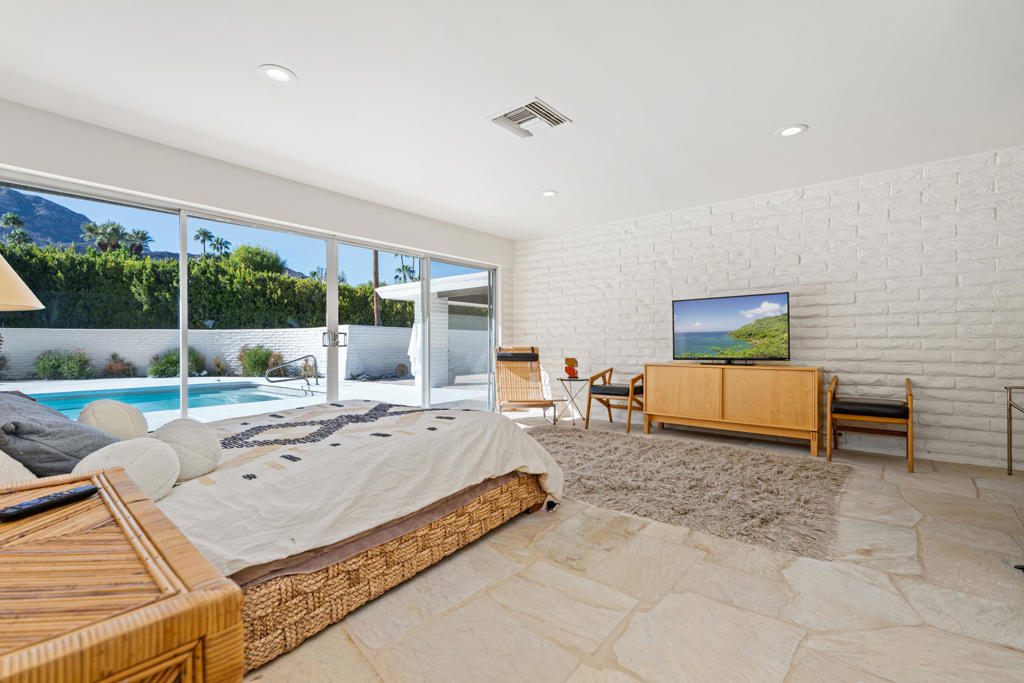 Thunderbird Heights - Residential