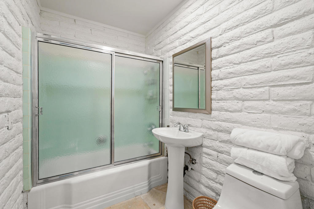 Thunderbird Heights - Residential