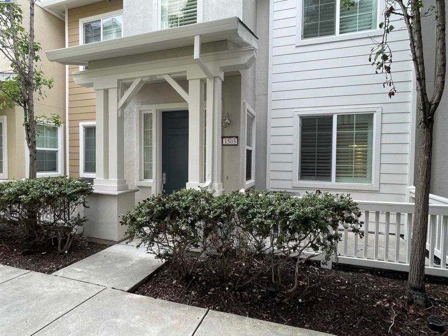 Move-in ready 3BR, 3.5BA condo-style townhome with tranquil courtyard entry, minutes to multiple marinas and the SF Bay Ferry in Marina Bay! The open floor plan is perfect for entertaining and features an over-sized kitchen with center island, granite counters, custom cabinetry & stainless steel appliances. Large primary bedroom suite with walk-in closet and dual vanities. Additional 2 bedrooms, each with ensuite bathroom, for family, guests or home office. Upgrades include dual-zone heating & air conditioning, full-size laundry, and large two-car garage with custom storage. The property is conveniently located near the Richmond Ferry (only 35 minutes to downtown San Francisco!), incredible cafes and restaurants, craft breweries, yacht harbor & sailing club. The rest of the Bay Area is easily reachable by AC Transit (bus stop at front of the complex), 580 freeway (2 minutes away by car) and Bay Trail (around the corner in Marina Park).