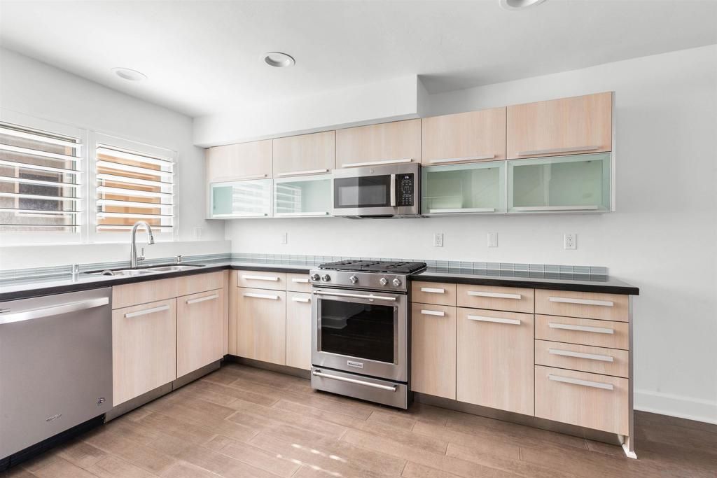 listing image 130729173098025166612