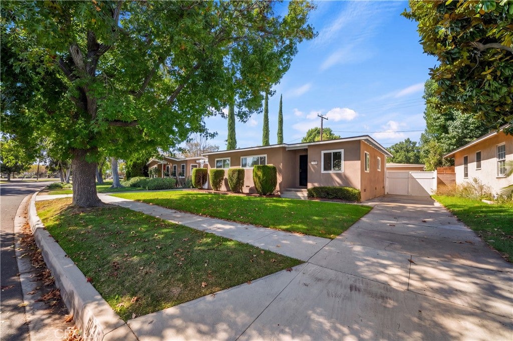 5835 E Adderley Drive