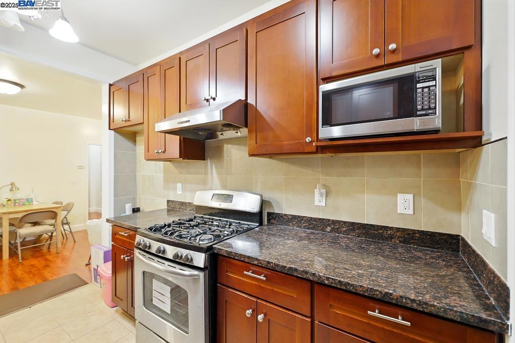 NOB HILL - Residential Income
