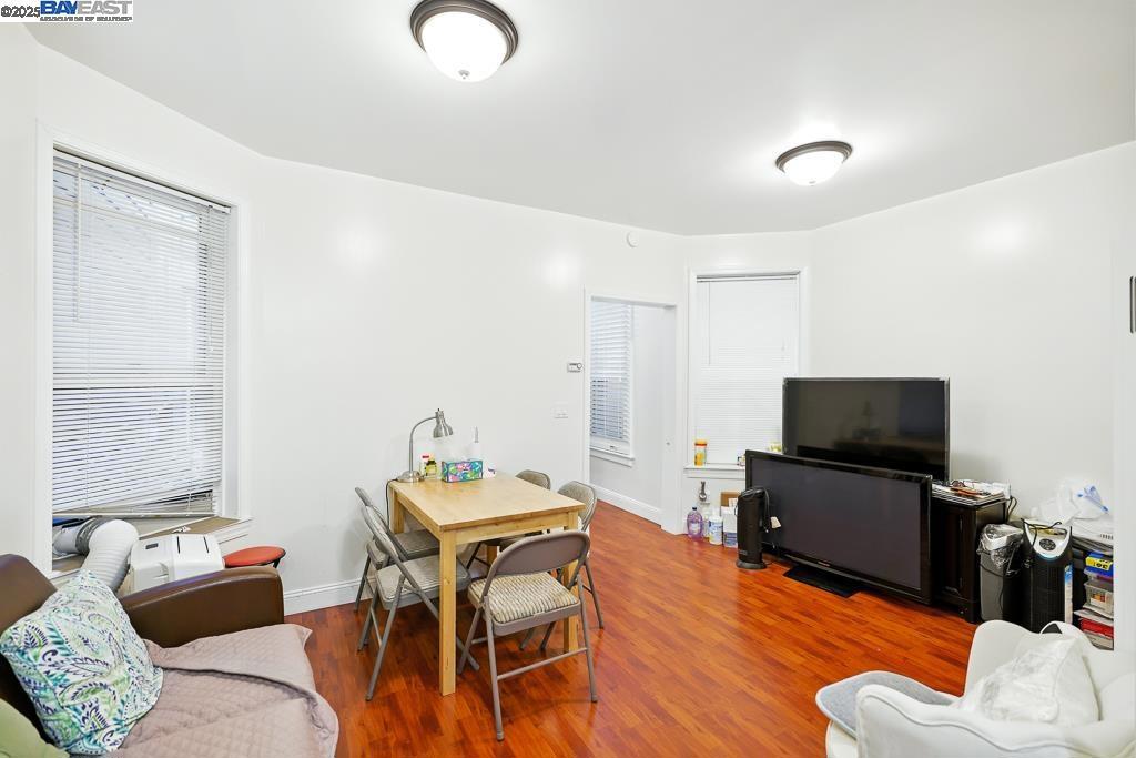 NOB HILL - Residential Income