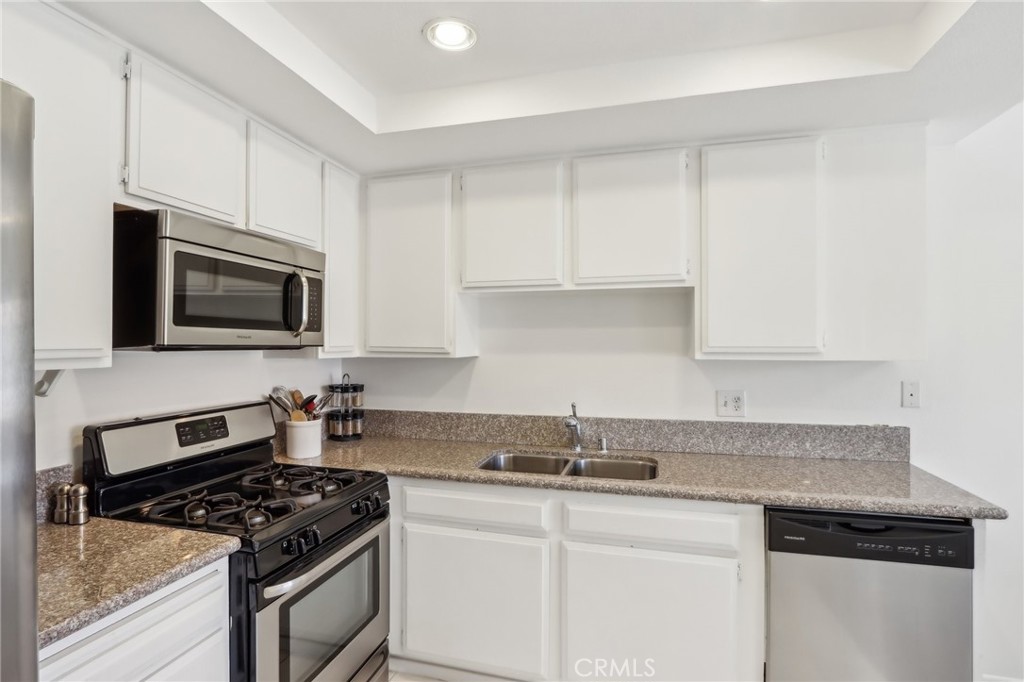 Deep Canyon Tennis Club (32309) - Residential