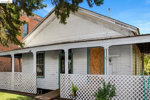 Photo of 18190 Main St St, Jamestown, CA 95327 (MLS # 41148957)
