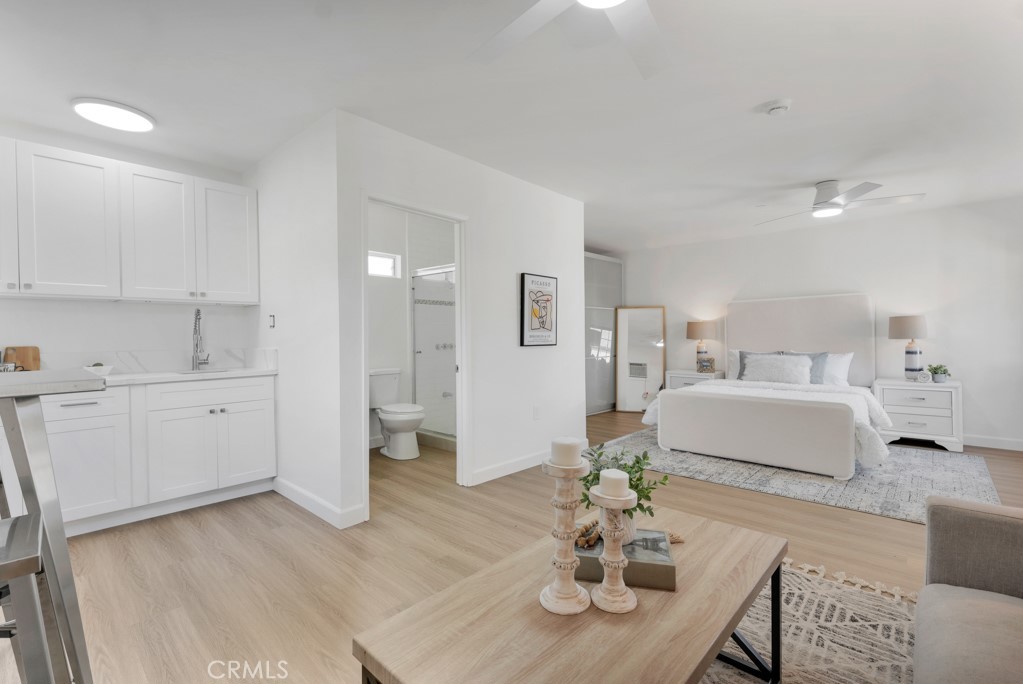 17733 Los Alimos Street