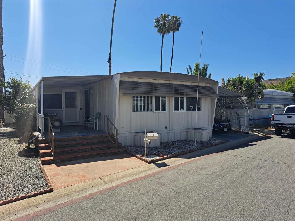 2 Bahia Ln