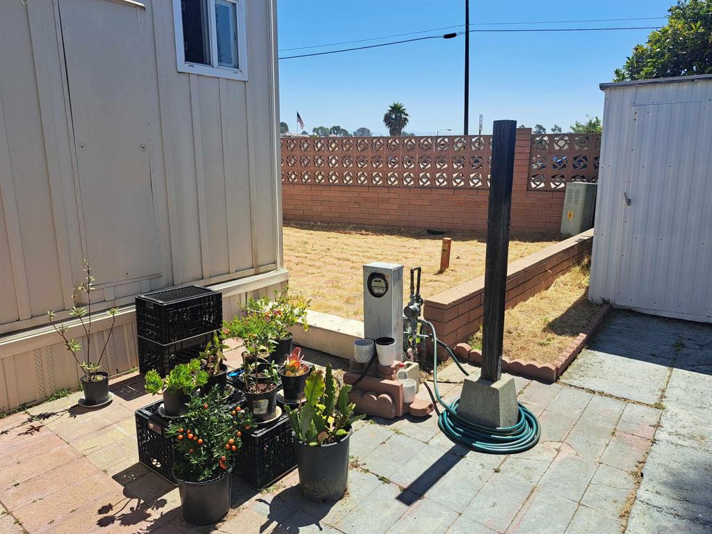 2 Bahia Ln
