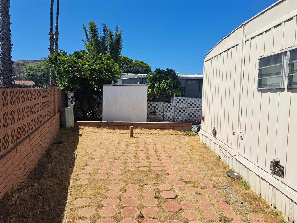 2 Bahia Ln