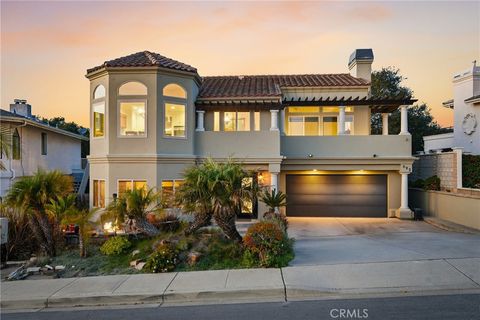 Photo of 692 Shamrock Ln, Pismo Beach, CA 93449 (MLS # PI26024986)