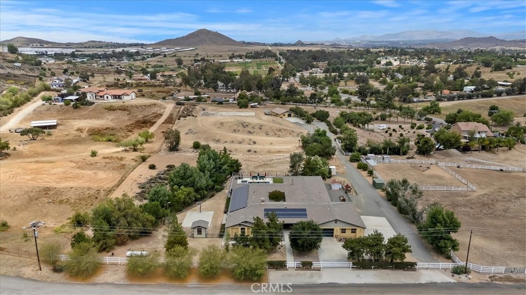 16420 Rocky Glen Road