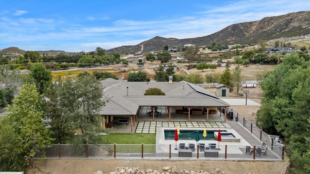 16420 Rocky Glen Road