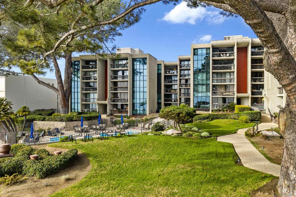 Pacific Beach - Residential