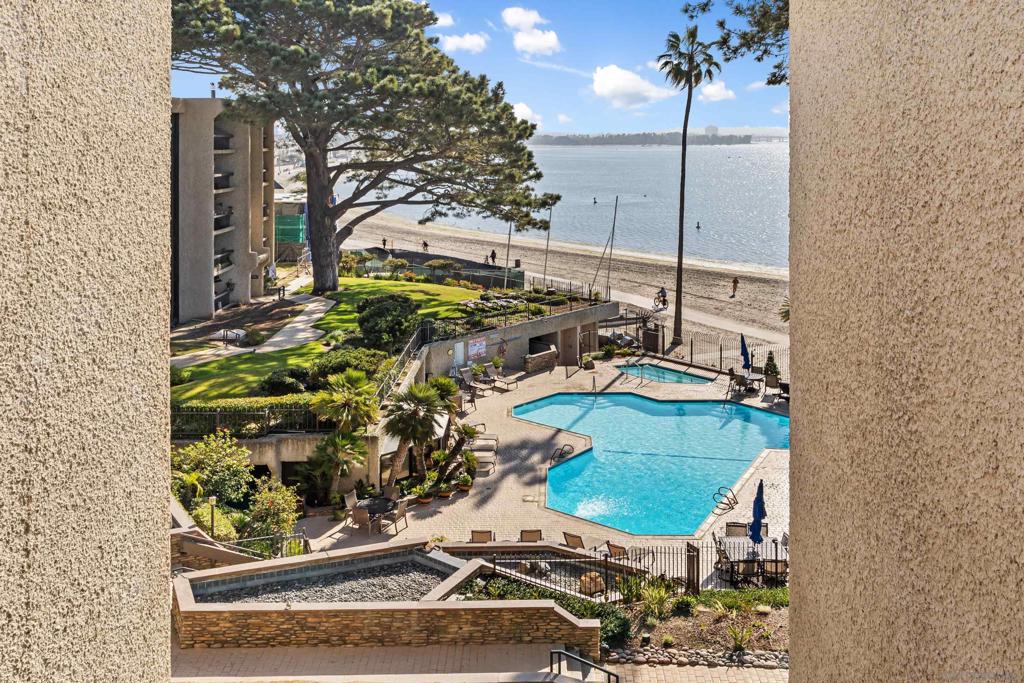 Pacific Beach - Residential