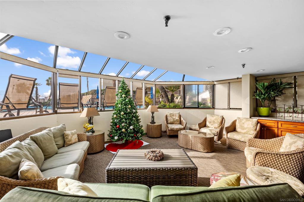 Pacific Beach - Residential