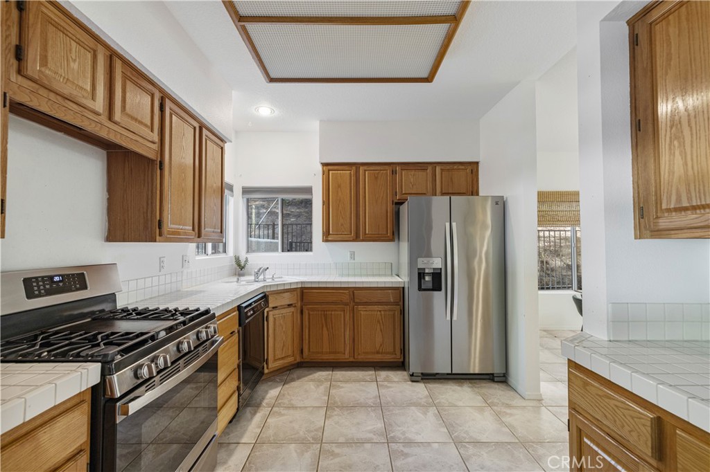 Collage (COLG) - Residential