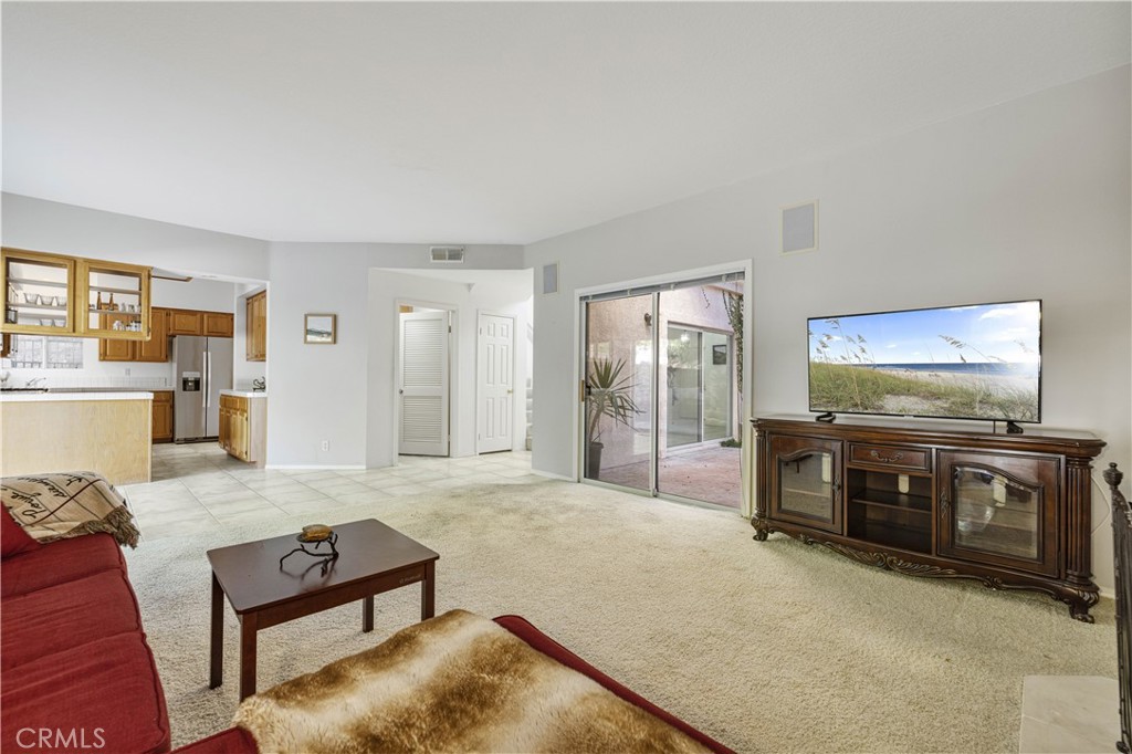 Collage (COLG) - Residential