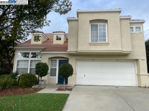 Photo of 1677 Klipspringer Dr Dr, San Jose, CA 95124 (MLS # 41118013)