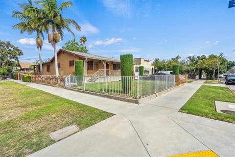 Photo of 3825 Cimarron ST, Los Angeles, CA 90062 (MLS # SR26139346)