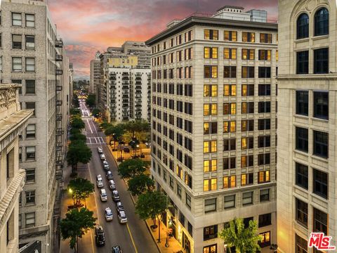 Photo of 460 S Spring Street #212, Los Angeles, CA 90013 (MLS # 26641267)