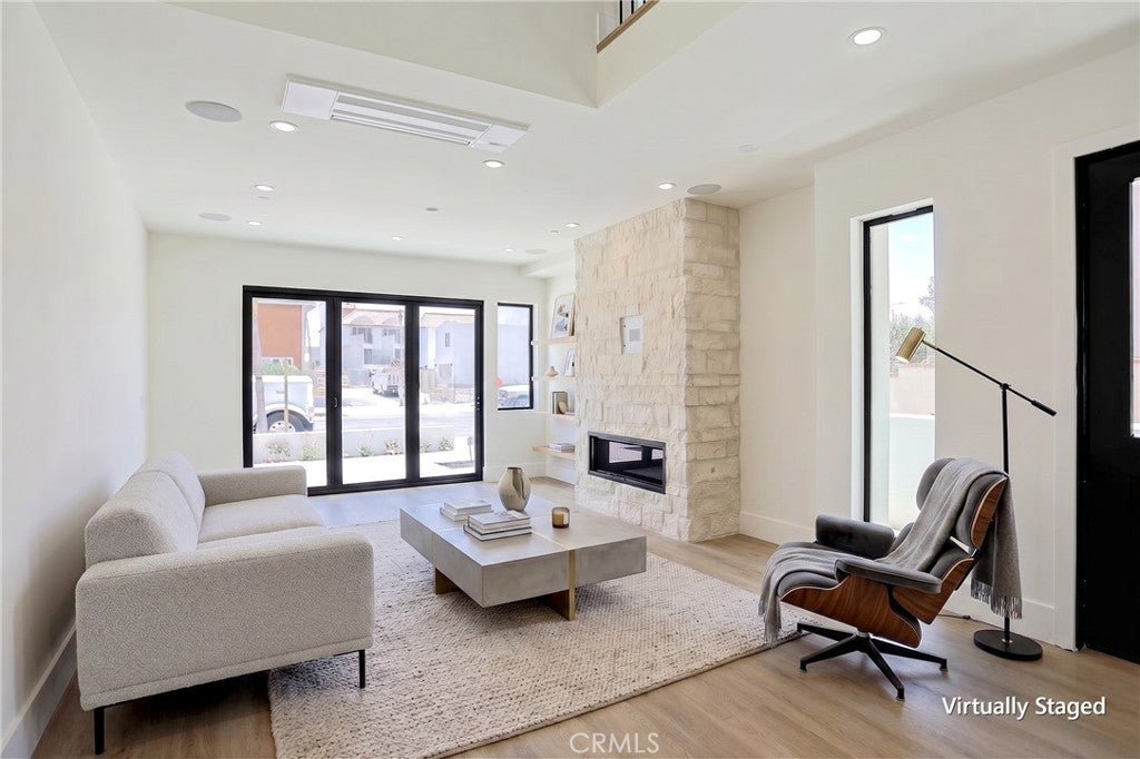 109 9th, Huntington Beach CA 92648 - Photo 13